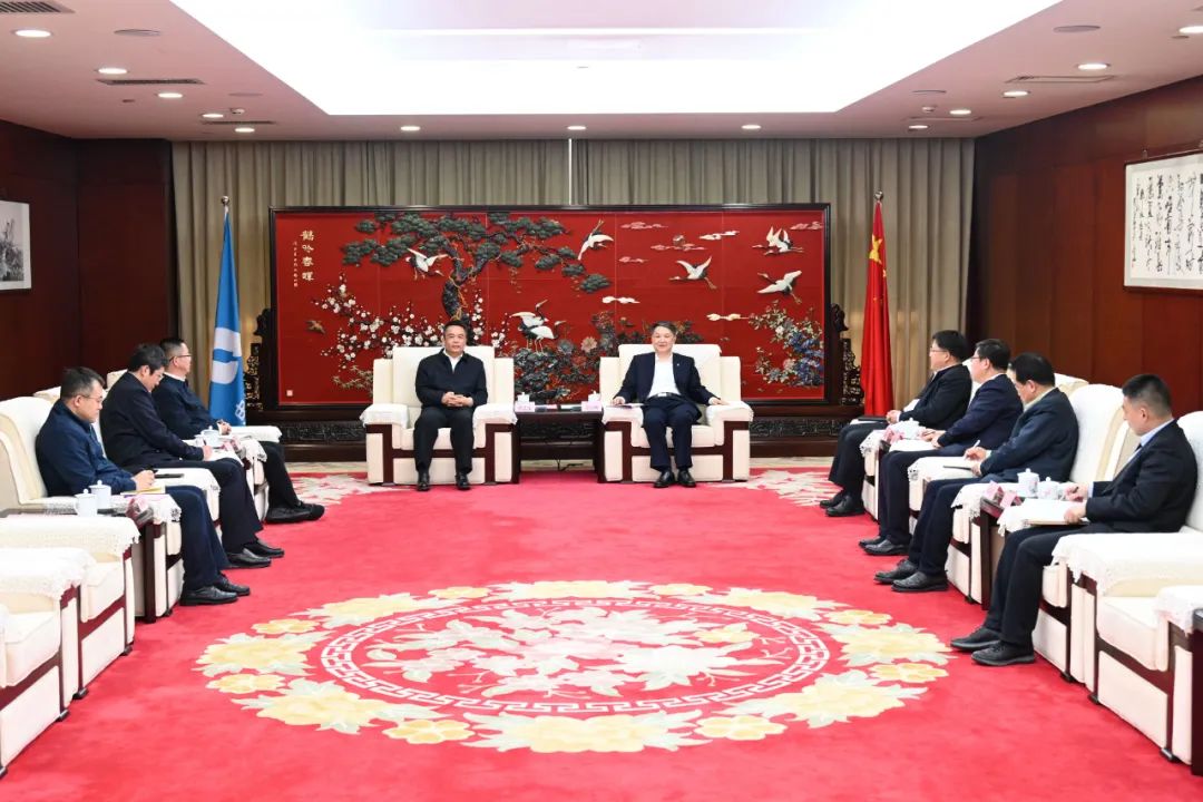 溫樞剛會(huì)見(jiàn)哈電集團(tuán)董事長(zhǎng)、黨委書(shū)記曹志安