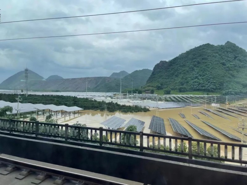 地面電站秒變漂浮電站，又一光伏電站被水淹！
