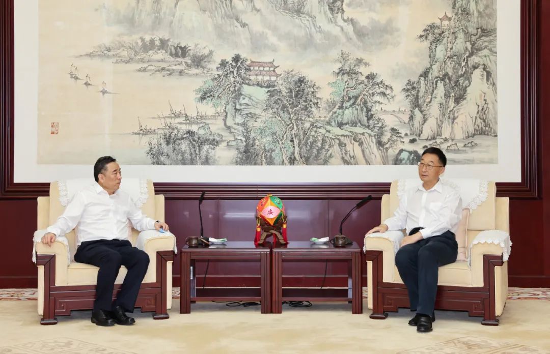 宋海良拜會(huì)廣西壯族自治區(qū)黨委書(shū)記劉寧、自治區(qū)主席藍(lán)天立