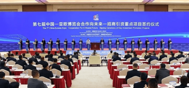 鋁業(yè)巨頭600億元進(jìn)軍光伏，建設(shè)30萬(wàn)噸多晶硅、20GW硅片、6GW電站等