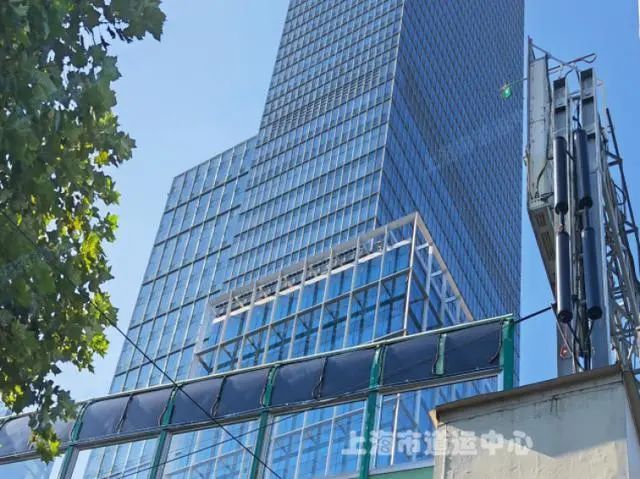 光伏發(fā)電棒＋柔性組件！上海高架路聲屏障安裝光伏