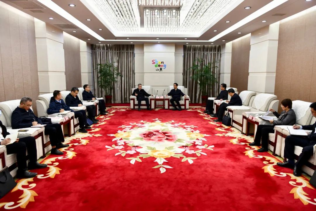 大唐山東發(fā)電公司黨委書記、董事長趙永力拜會菏澤市委副書記、市長張倫