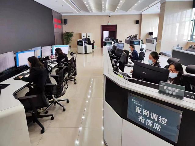 國網(wǎng)武漢供電公司保供不缺失、服務(wù)不打烊