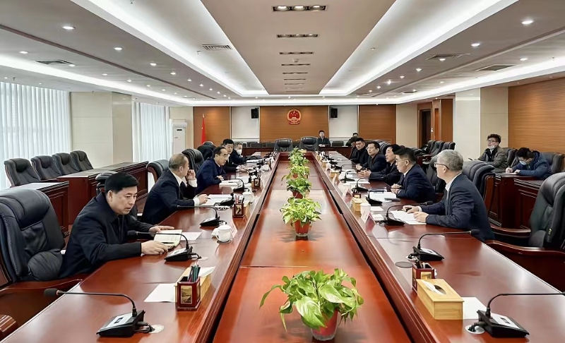 中國能建黨委副書記、總經(jīng)理孫洪水與丹東市市長郝建軍會談