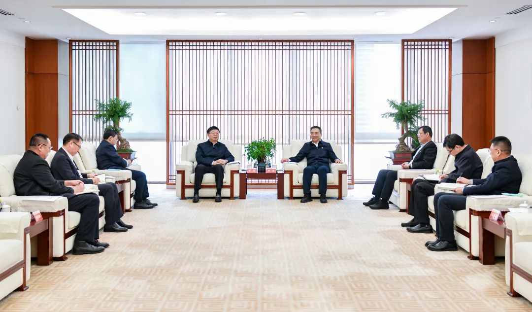 大唐集團有限公司黨組書記、董事長鄒磊會見吉林省委常委、省委秘書長李偉