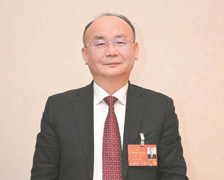 優(yōu)質(zhì)供電服務(wù)助力裝備制造業(yè)高質(zhì)量發(fā)展——訪全國人大代表、楚天科技股份有限公司董事長兼總裁唐岳