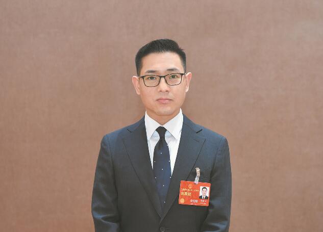 推動清潔能源發(fā)展 促進綠色低碳轉(zhuǎn)型——訪全國人大代表、河北寶信物流有限公司總經(jīng)理