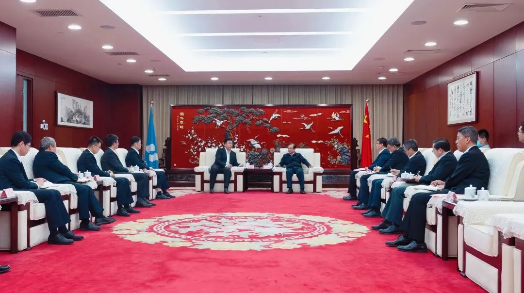 華電集團(tuán)董事長(zhǎng)江毅會(huì)見海博思創(chuàng)董事長(zhǎng)、總經(jīng)理張劍輝