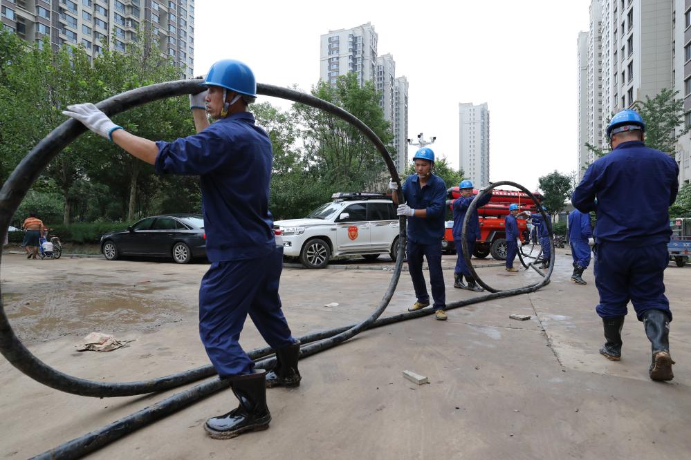 電來了，光就來了——河北涿州加快電力設施搶修見聞