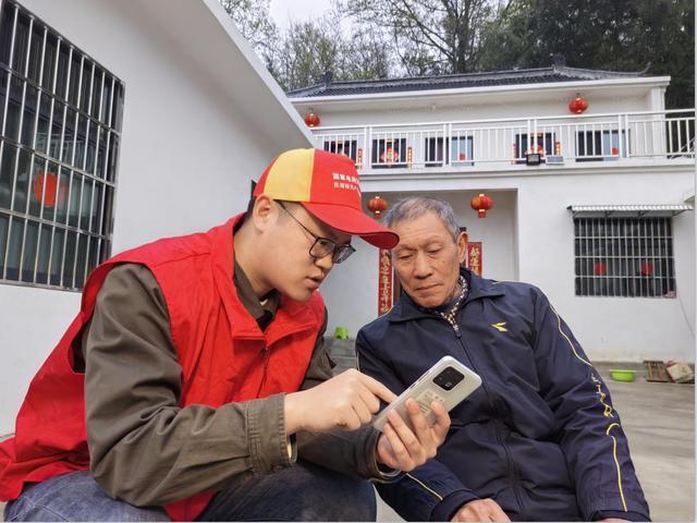 村網(wǎng)共建，讓村里老人生活更方便!