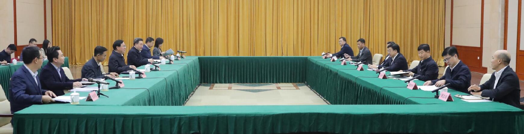 國資委黨委書記、主任張玉卓會見海南省委省政府主要負責同志