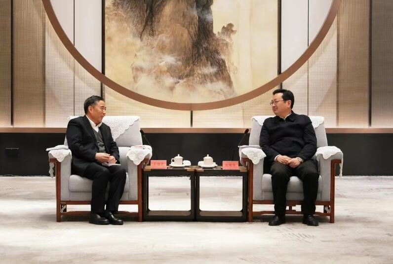 中國能建黨委書記、董事長宋海良拜會河北省委常委，雄安新區(qū)黨工委書記、管委會主任張國華并開展實(shí)地考察