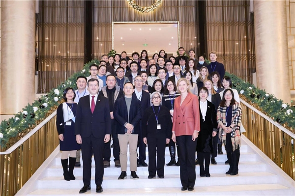 愛旭持續(xù)發(fā)力中歐新能源市場，為零碳未來注入更多活力