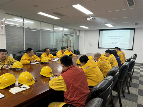 華潤電力南京公司黨委委員、副總經(jīng)理陳超虎參加一期戊值安全聯(lián)系日暨安全蹲點(diǎn)活動