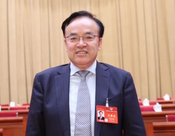 全國政協(xié)常委張來斌：系統(tǒng)思維引領(lǐng)能源轉(zhuǎn)型與安全，確?！半p碳”目標順利實現(xiàn)