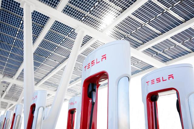 特斯拉將在佛羅里達州建全球最大超級充電站，提供超200個充電樁