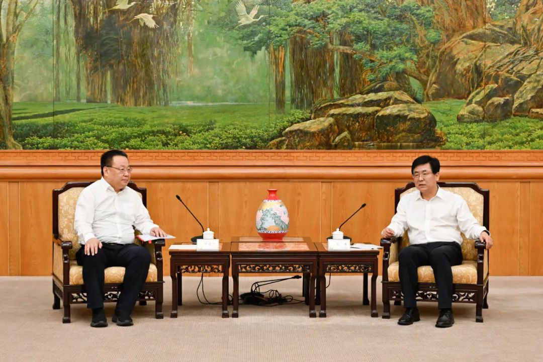 中核集團(tuán)總經(jīng)理、黨組副書記申彥鋒拜會福建省委副書記、省長趙龍