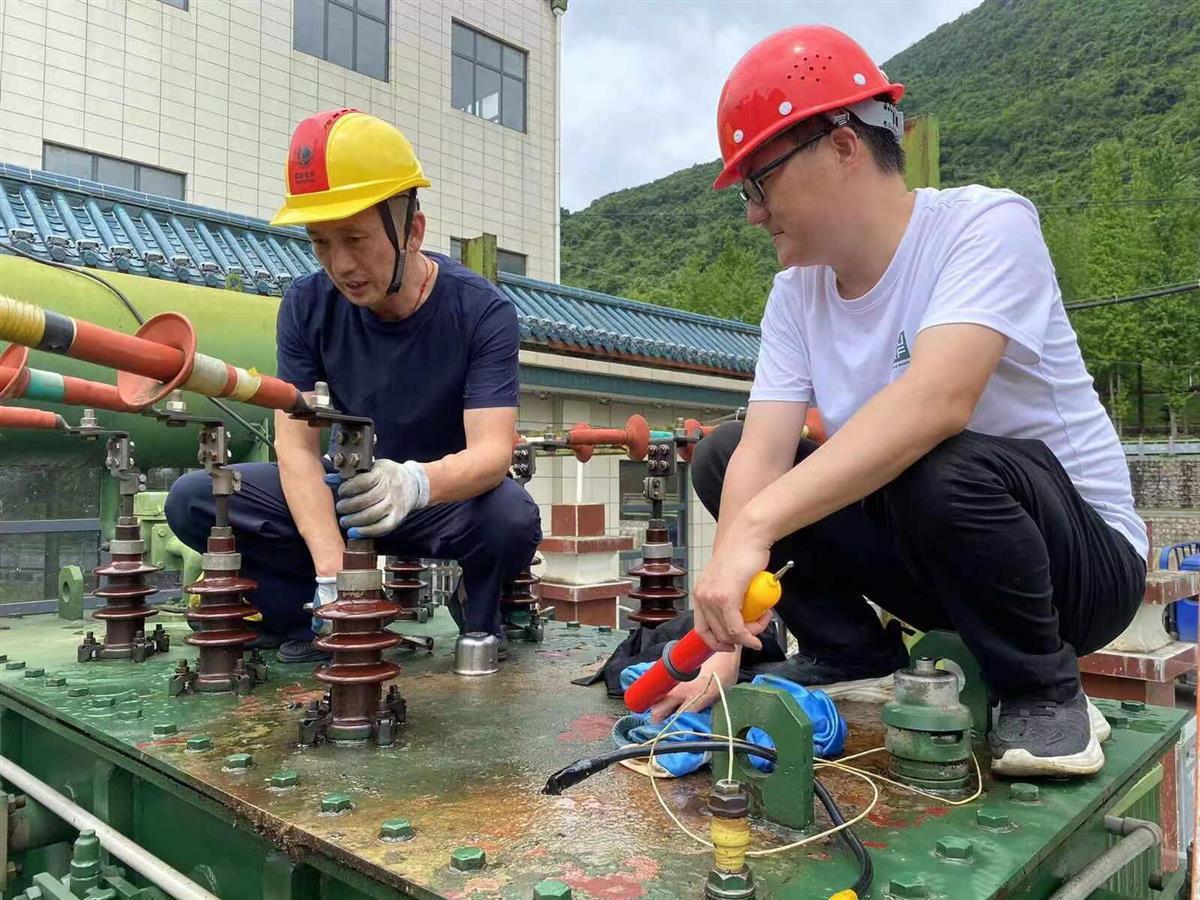 黃石市王英電廠發(fā)電泄洪調(diào)峰，騰出庫(kù)容1200萬(wàn)立方米