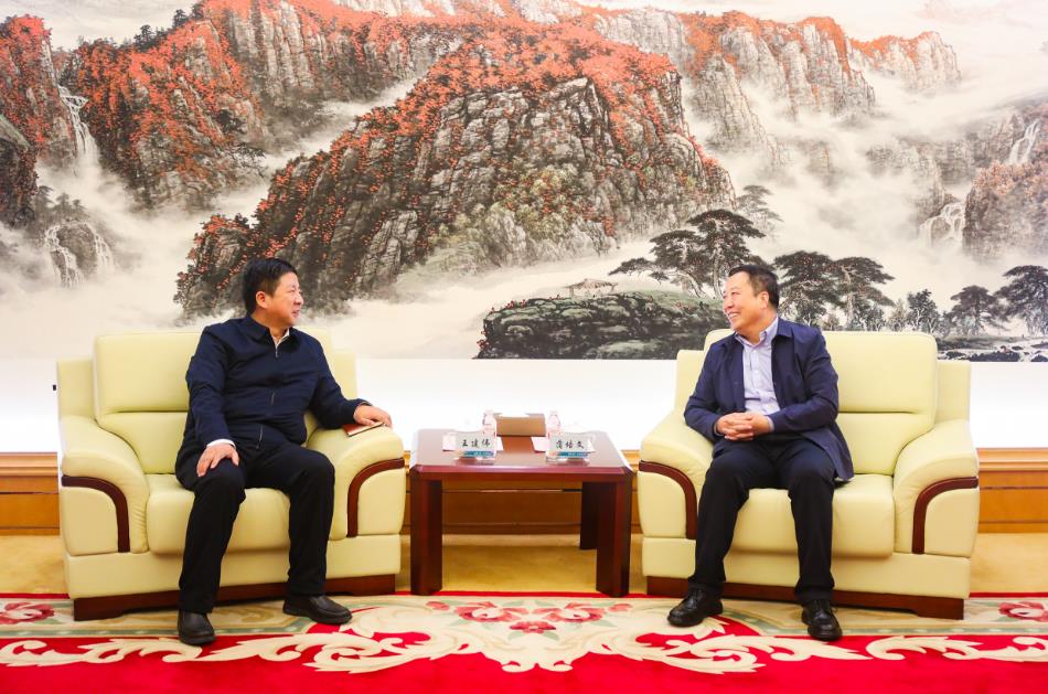 大唐甘肅公司黨委書記、董事長王建偉與甘肅電投集團黨委書記、董事長蒲培文會談