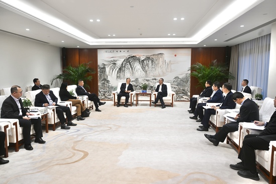 中國電建黨委副書記、總經(jīng)理王斌與中國機電商會黨委書記、會長張鈺晶舉行會談