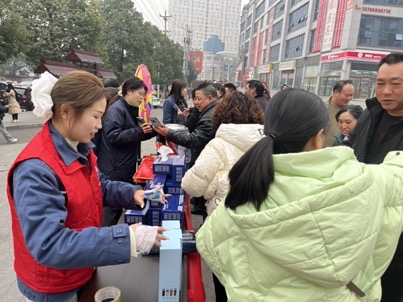 貴州遵義正安供電局：供電送祝福，情暖返鄉(xiāng)路