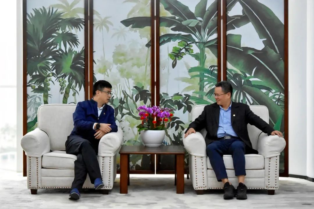 國電投海南公司黨委副書記、總經(jīng)理劉波濤拜訪大唐海南公司黨委書記、董事長王俊啟
