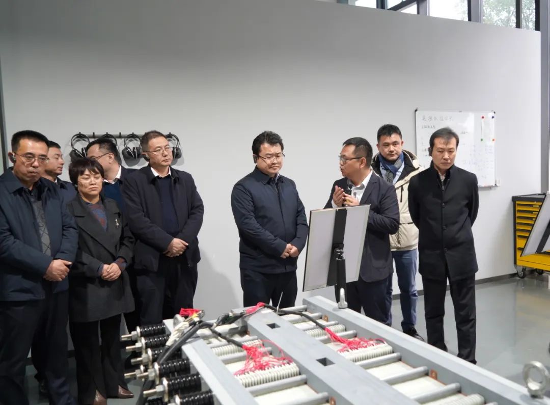 慶陽市委常委、西峰區(qū)委書記孔衛(wèi)濤一行考察寰泰儲能
